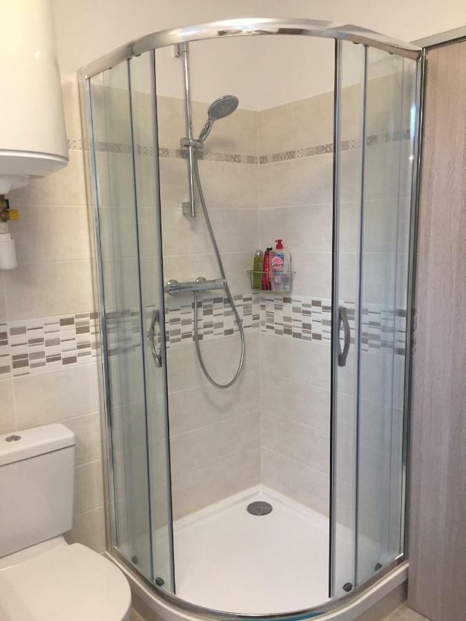 Les Meubles De Luchon - La Perle Bleue - Centre Luchon, Beau T2, 2 A 4 Personnes, Wifi Apartment Bagneres-de-Luchon ภายนอก รูปภาพ
